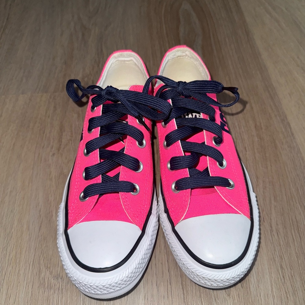Dallas Cowboys NFL Football Pink & Blue Converse - Size 6 - Picture 4 of 7
